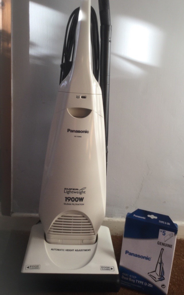 Panasonic lightweight upright vacuum cleaner 1900watts in Romsey, Hampshire Gumtree