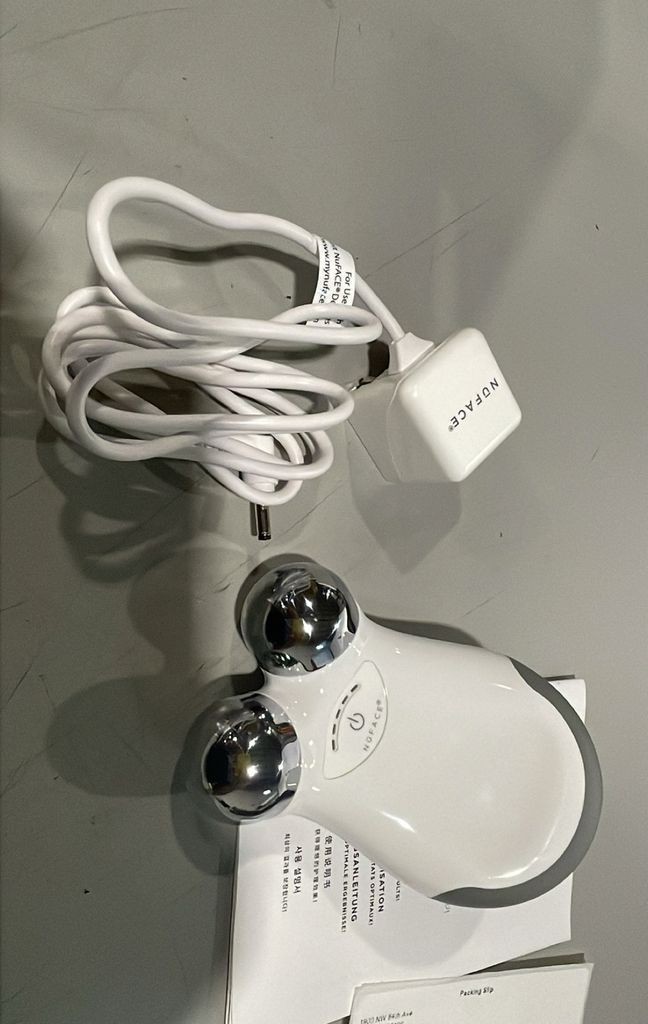 NuFACE MINI Petite Facial Toning Device and Charging Cable