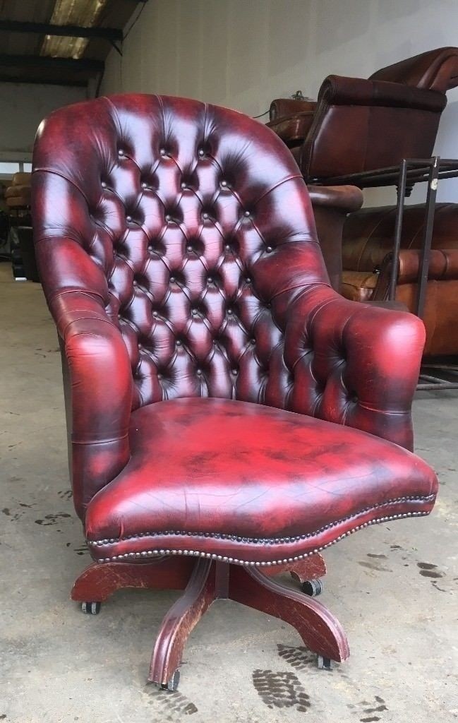 Directors chesterfield office swivel chair in oxblood red DELIVERY