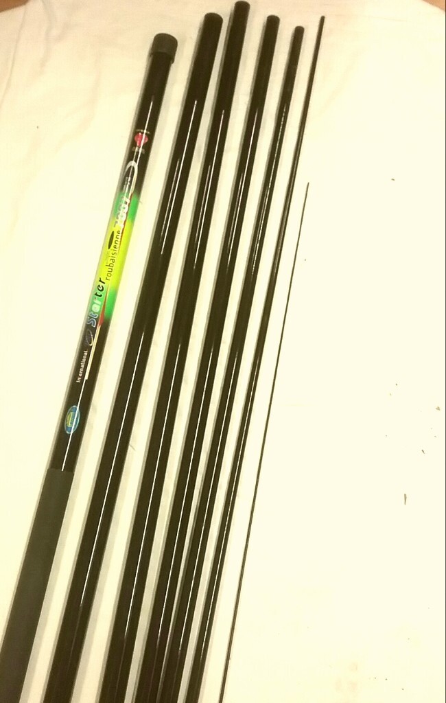 Fishing pole put over joints margin strong pole in Aberdare, Rhondda