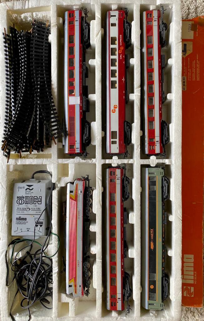 Vintage Lima Selection Train Set HO Scale in Edinburgh City Centre