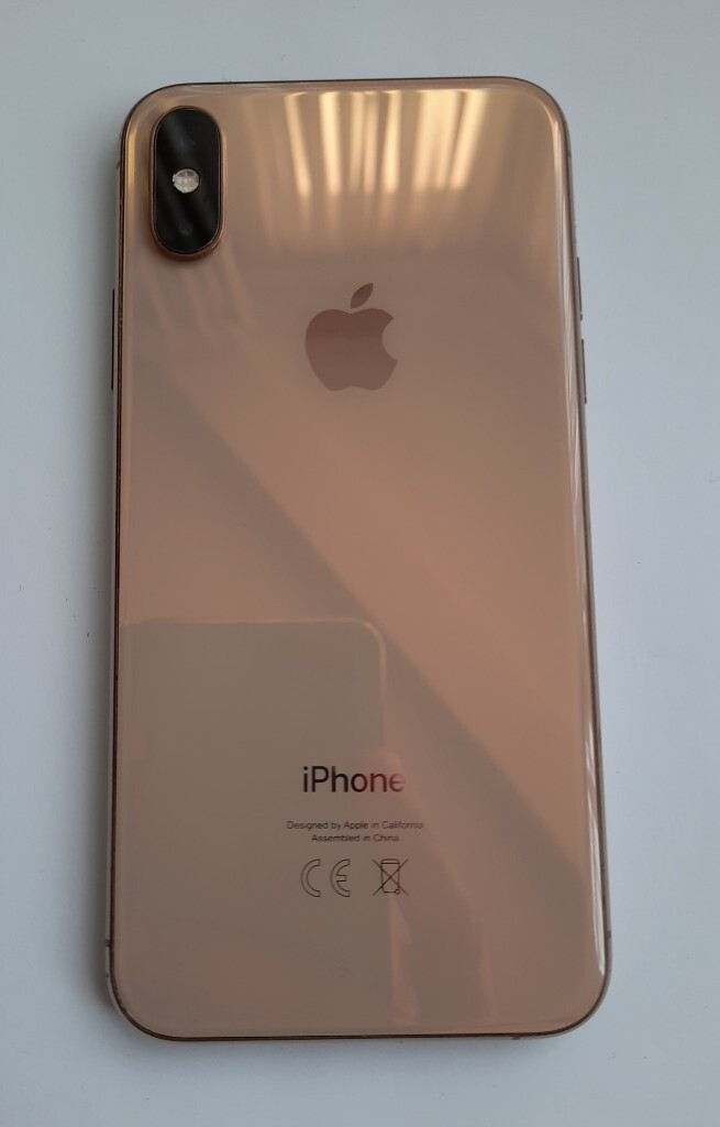 iphone XS Max, 64GB, Gold, Pristine condition, Unlocked to all Network