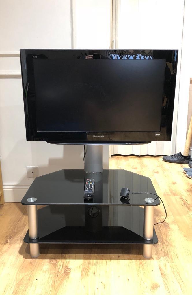 Panasonic TX32LZD80 32 inch fullHD LCD TV With glass stand in St