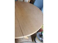 Round extendable dining table 4 chairs