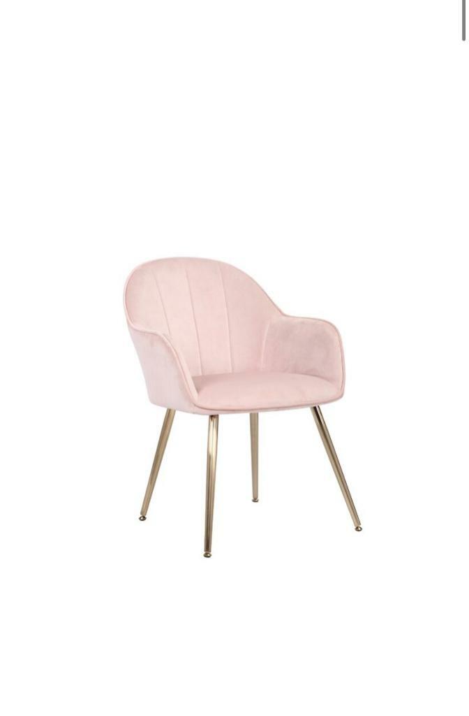 Brand New Wayfair Luxury Blush Pink Velvet Dressing Table Chair in