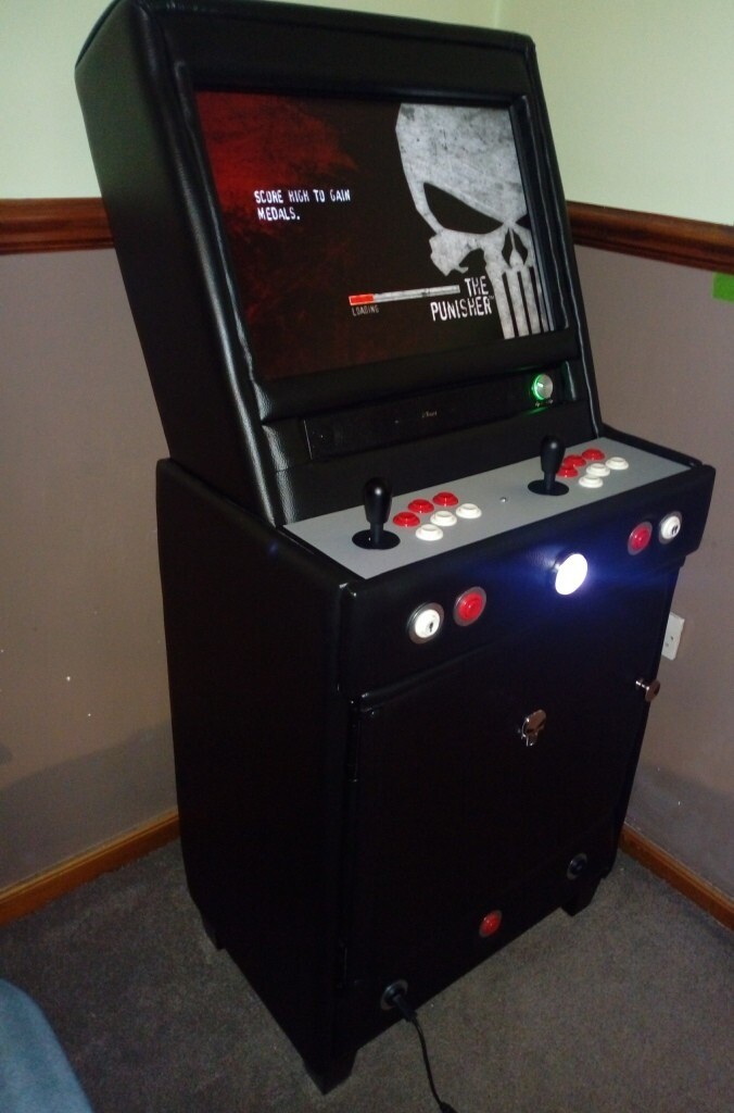 Arcade Machine plays arcade,Ps2,PS1,GameCube,Wii U,N64,nes much more