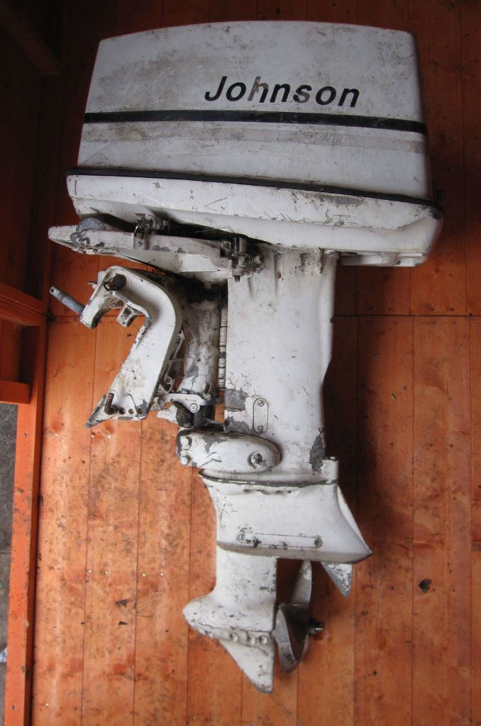 Johnson 40HP outboard motor, model 40R72E, no engine in Teignmouth