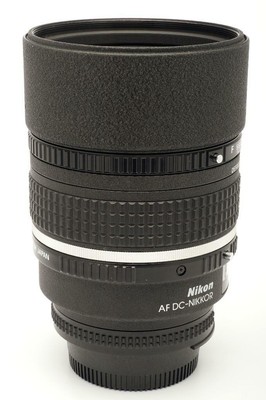 Nikon AF DC-Nikkor 105mm F/2D Defocus Lens