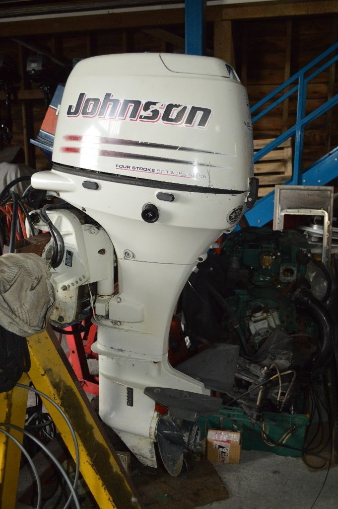 Johnson 50hp Four Stroke Electronic Fuel Injection Outboard Motor in