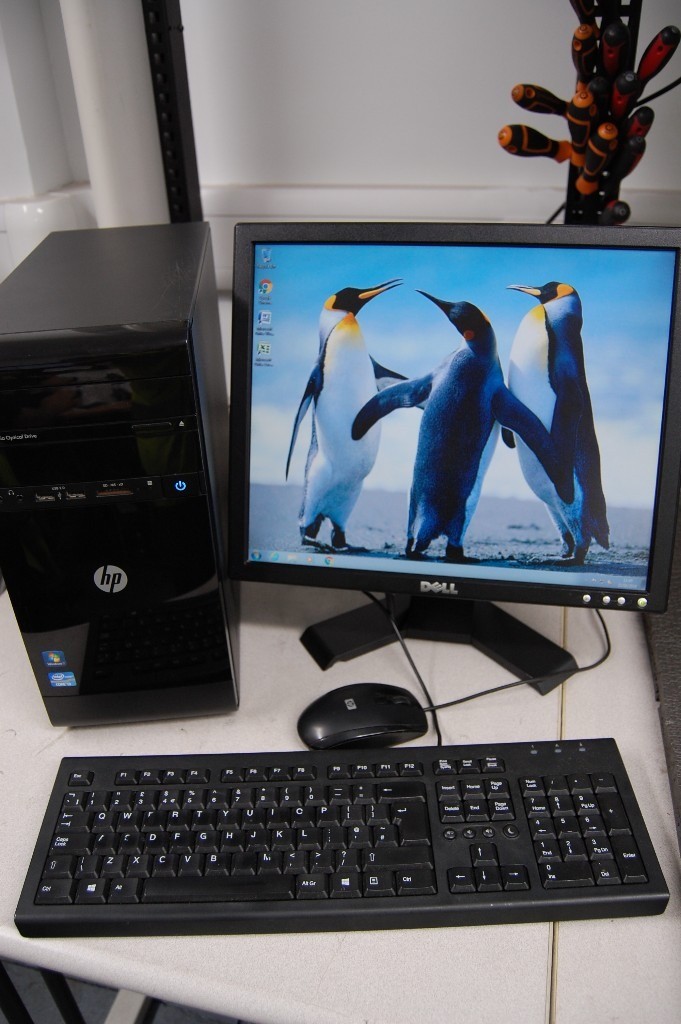 HP 6008 Complete Computer System 8 GB Intel core i33220T 2.8GHz