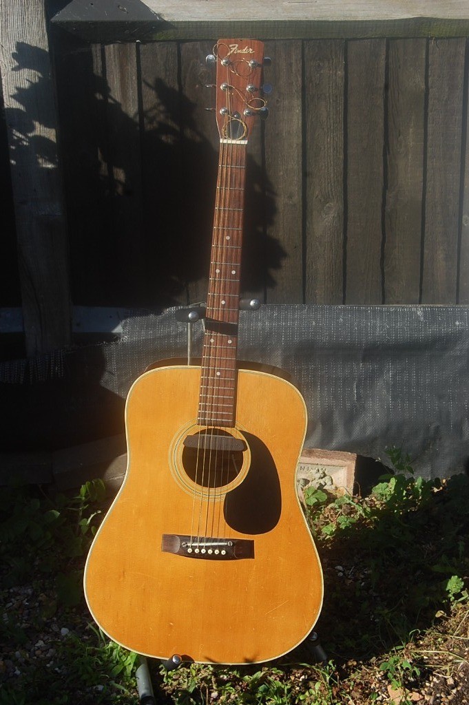 FENDER 1976 SEMI ACOUSTIC GUITAR in Hounslow, London Gumtree