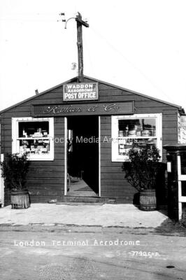 afk-83 Waddon Post Office, Waddon Aerodrome. Photo