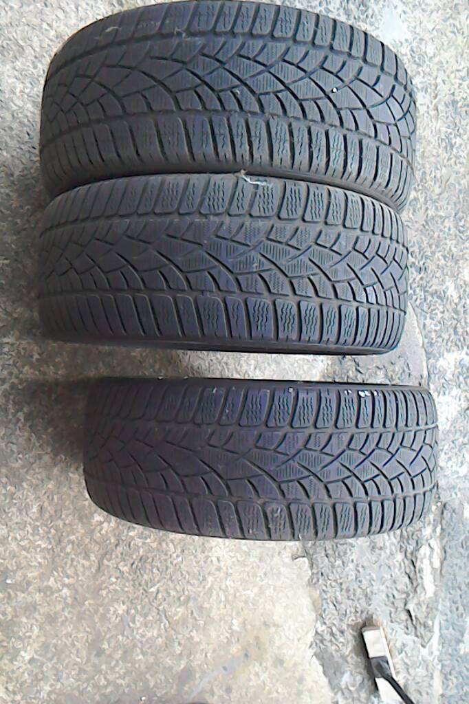 Winter tyres , Dunlop winter sport tyres good tread great in the snow