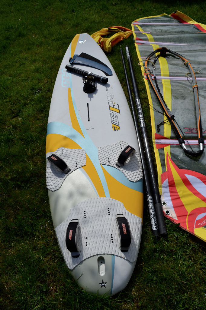 Fanatic Windsurfing Board ERay 145 + 6.5m sail READY TO GO V.good