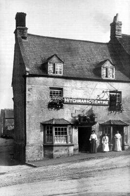 Afk-26 The Old Swan Pub, The Hill & Swan Lane, Burford, Oxfordshire. Photo