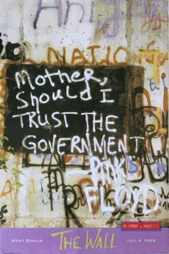 PUTTING BACK THE WALL Berlin 洋書 81Lvxc+flWL._UF350,350_QL50_.jpg
