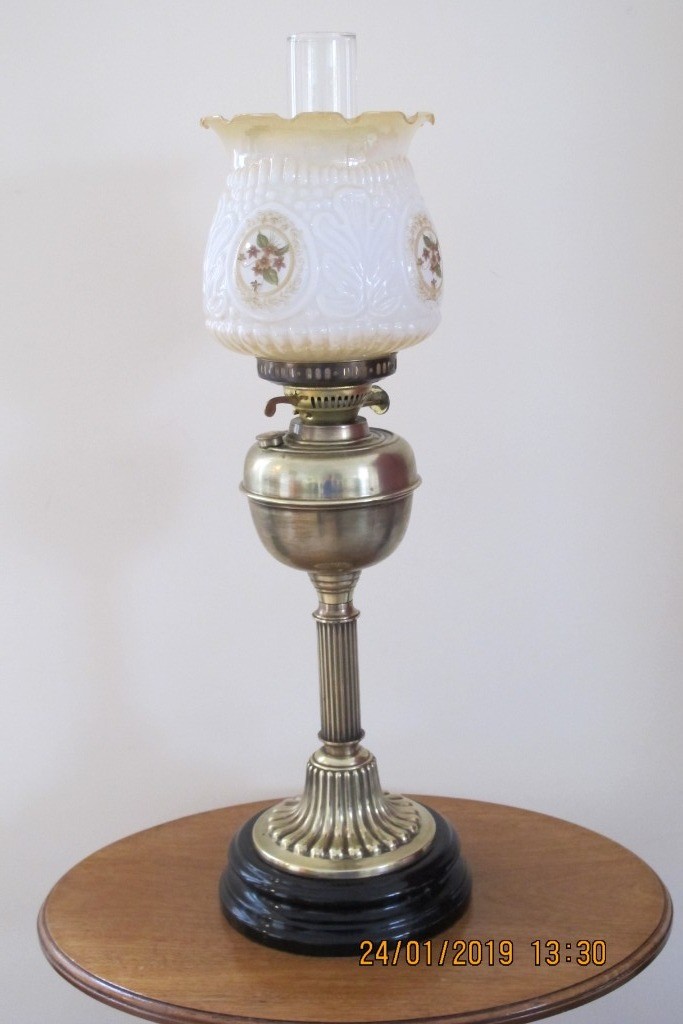 Reproduction antique brass oil lamp in Newark, Nottinghamshire Gumtree