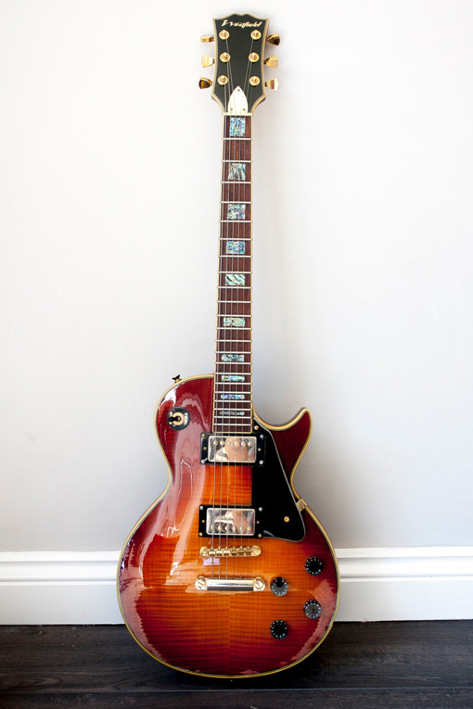 Westfield E4500 Guitar Cherry Sunburst Gibson Les Paul Copy in