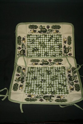 Set Of 2 Reversible Decorative Quilted Cloth Corner Tied Bread Baskets