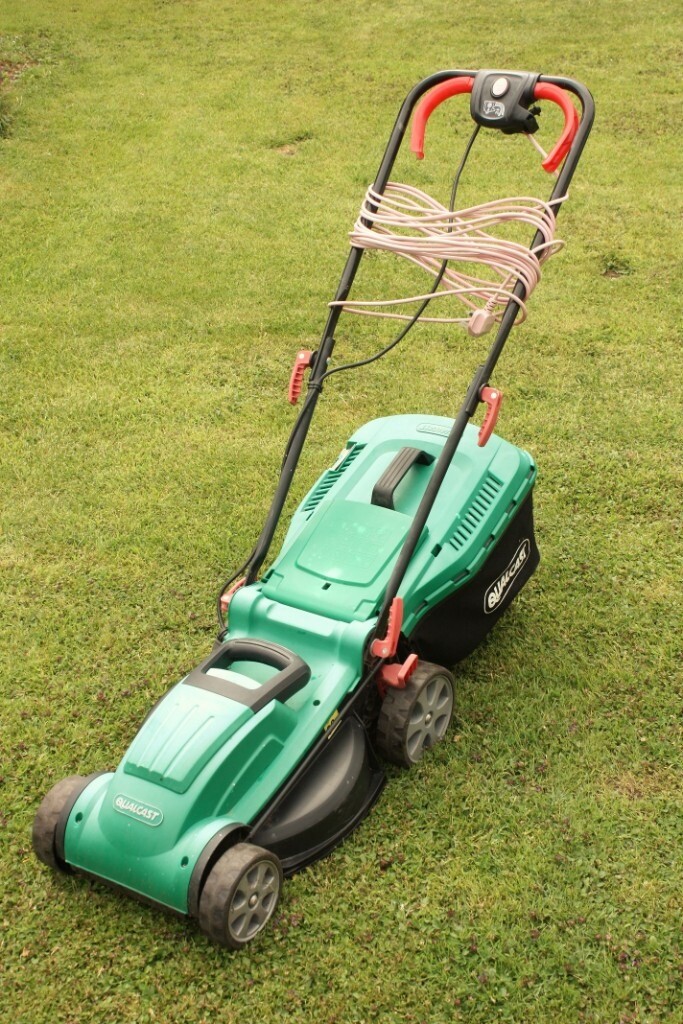Qualcast 1400W Electric Rotary Lawnmower in WestonsuperMare
