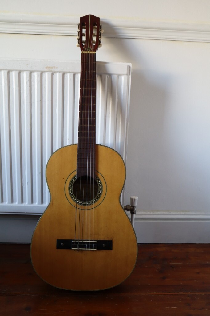 Rare Suzuki Classical Guitar 1970's! in Isle of Dogs, London Gumtree