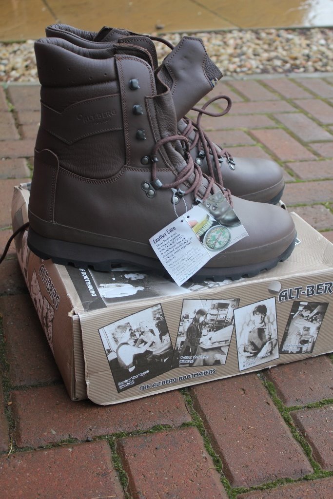 Altberg hiking boots size 12 in East Calder, West Lothian Gumtree