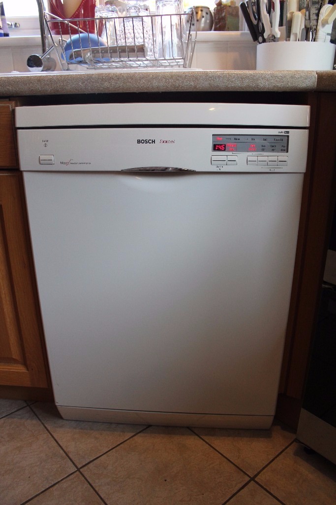 Sorry sale agreed..Bosch Exxcel Dishwasher available Easter
