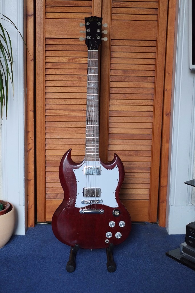Gibson SG Special guitar, USA 2005, Cherry colour with unusual white