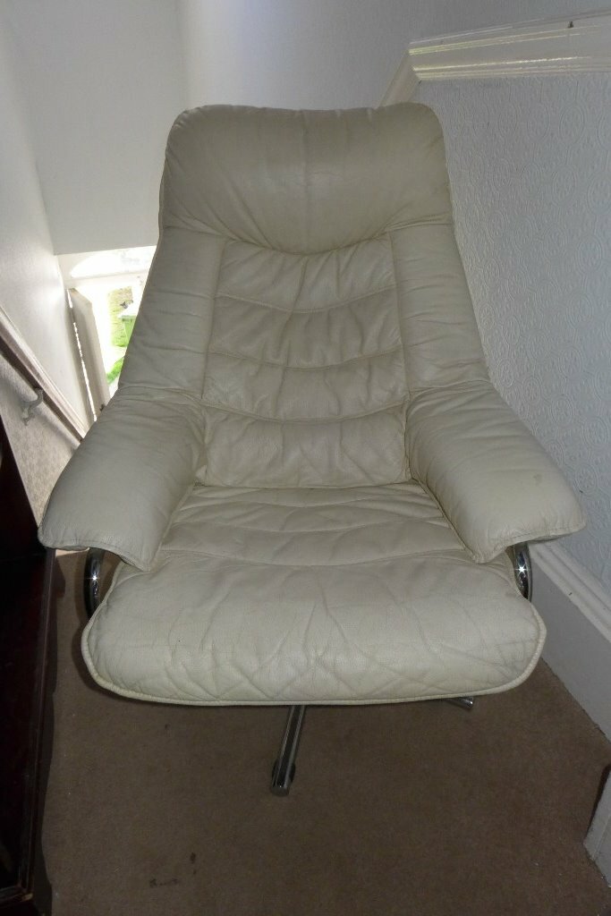 Vintage Skoghaug Norwegian swivel cream leather chair Spjelkavik Norway