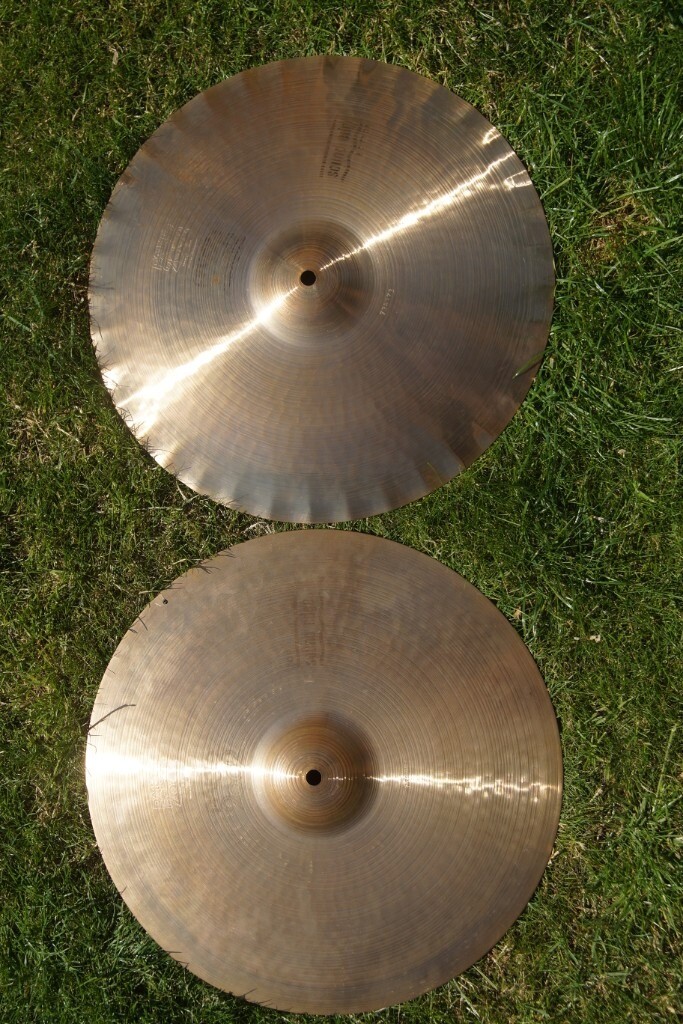 Paiste 2002 15 inch Sound Edge Hi Hat cymbals '77 Black logo