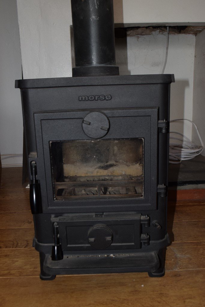 Morso squirrel 1400 multifuel stove (used by us as a log burner) in