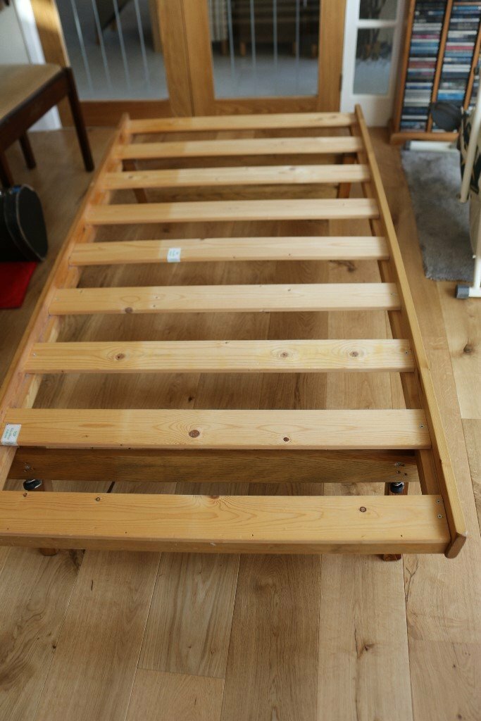 Fold up trundle bed single pine wooden spare bed sleepover underbed