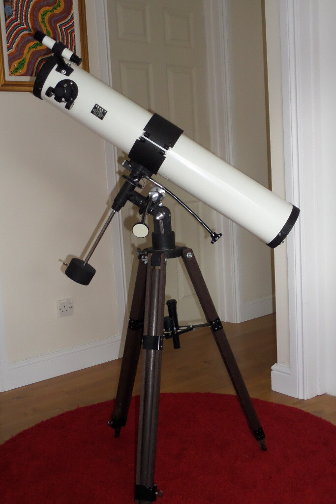For Sale TASCO 4½ inch Newtonian Reflecting Telescope in Broadstone