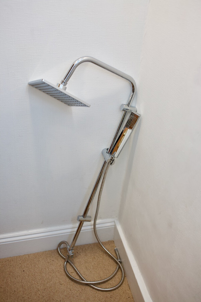 iBathUK Modern Chrome Riser Rail Mixer Square Shower Head Kit for