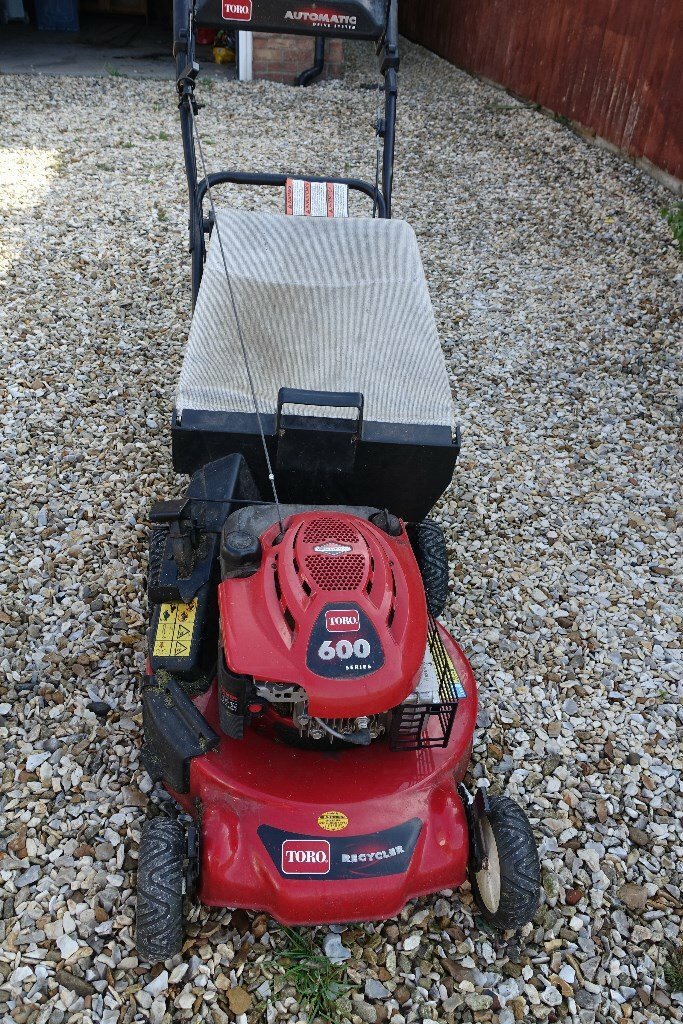 Toro 600 Recycler Petrol Lawnmover with quality Briggs and Stratton