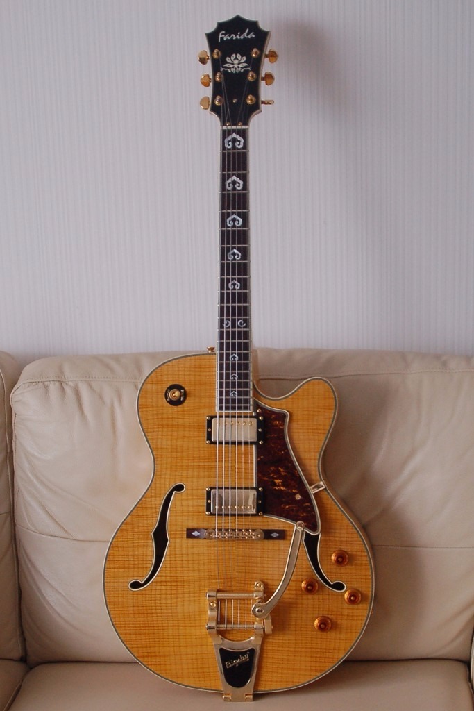 Farida FA17 Archtop 'Jazz' Guitar in Watford, Hertfordshire Gumtree