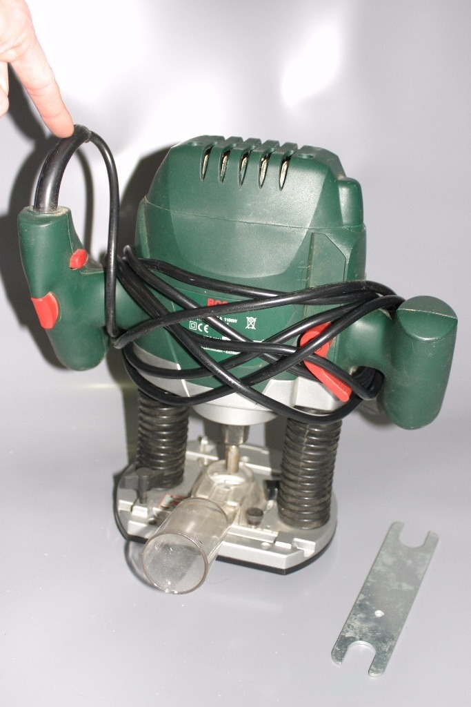 Bosch POF 1100 AE router for sale in Edinburgh City Centre, Edinburgh