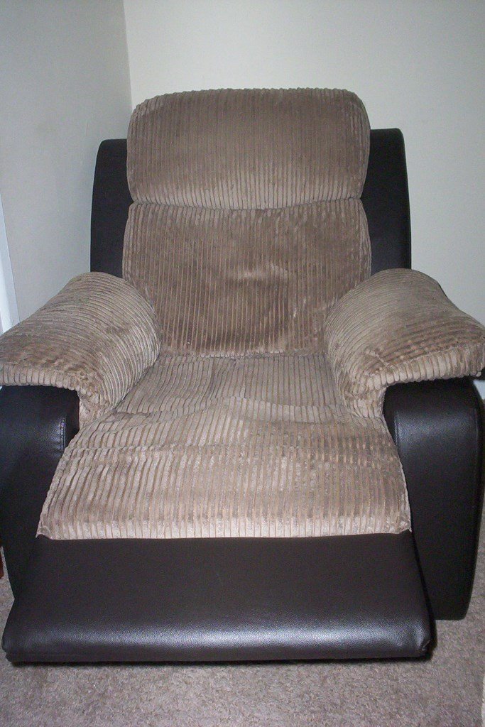 Jumbo Cord Recliner Chair Free in Pontnewydd, Torfaen Gumtree
