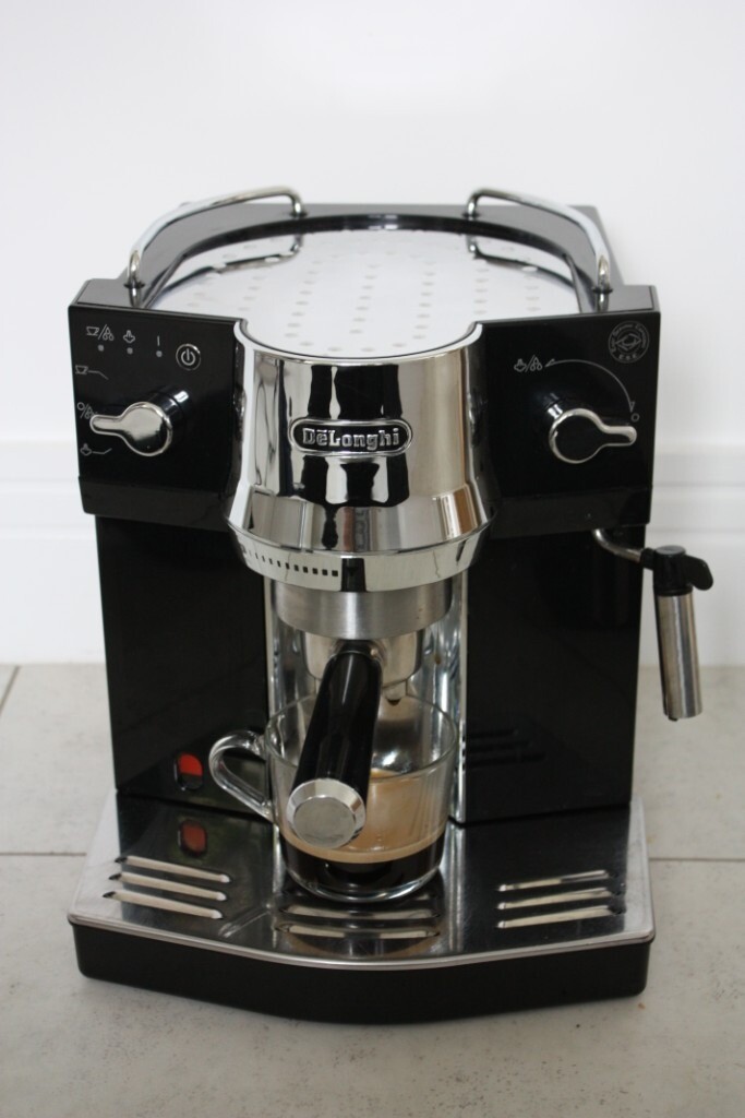 Delonghi EC820 Espresso Coffee Machine in Great Condition in Loanhead