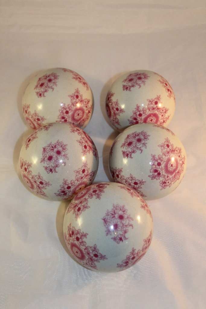 Ceramic Decorative Balls In Hull East Yorkshire Gumtree