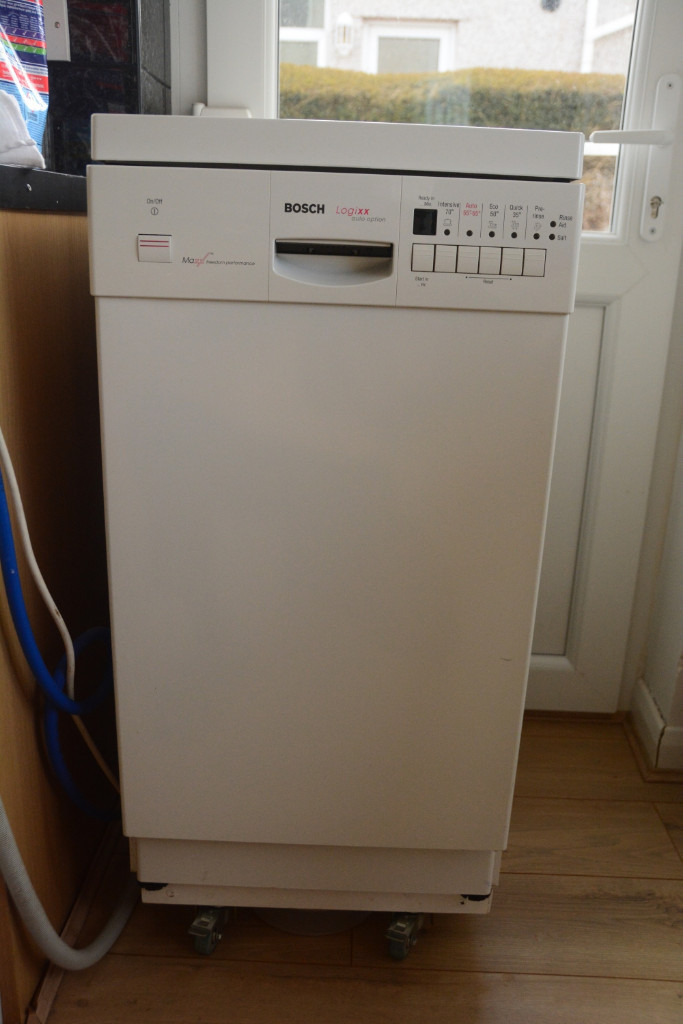 Bosch Logixx Slimline Dishwasher in Llandudno, Conwy Gumtree