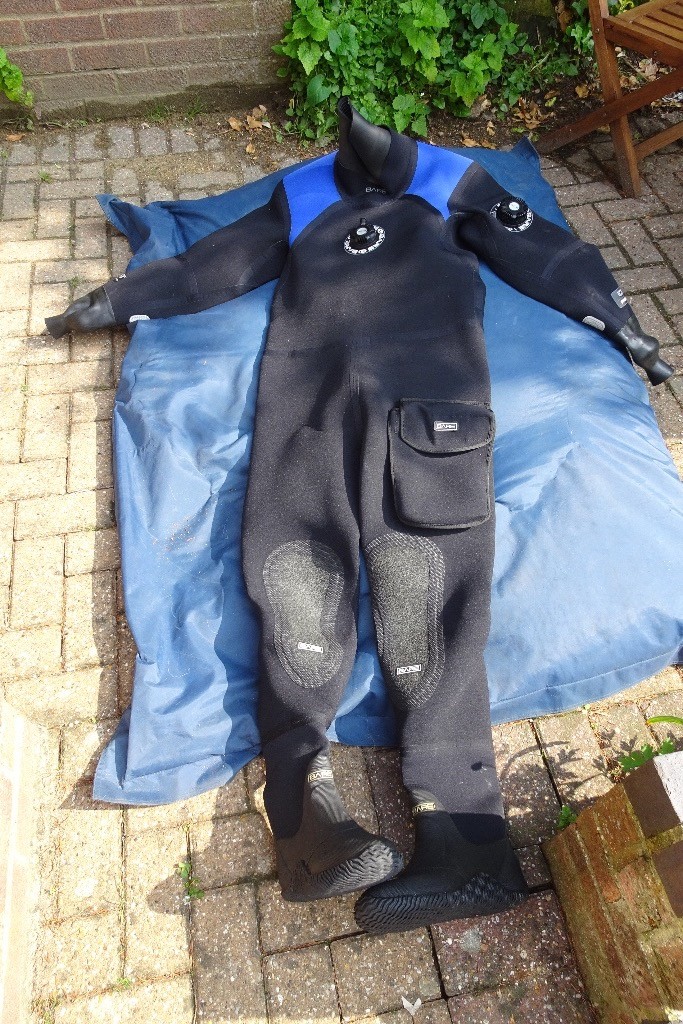 Bare Mens CD4 ML Drysuit Size 910 boots in Headington, Oxfordshire
