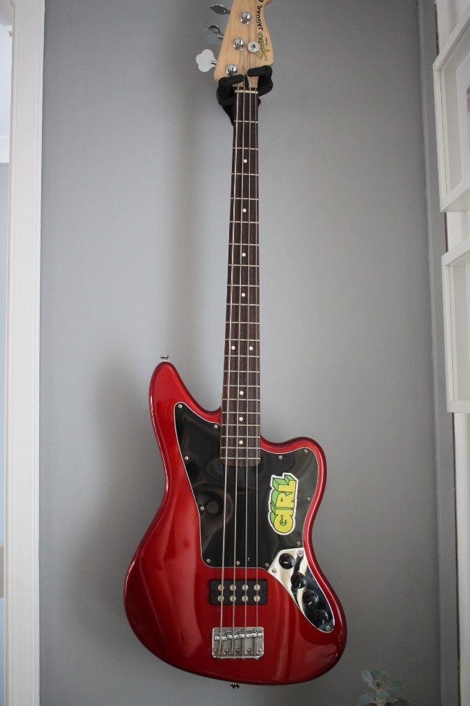 Squier jaguar bass