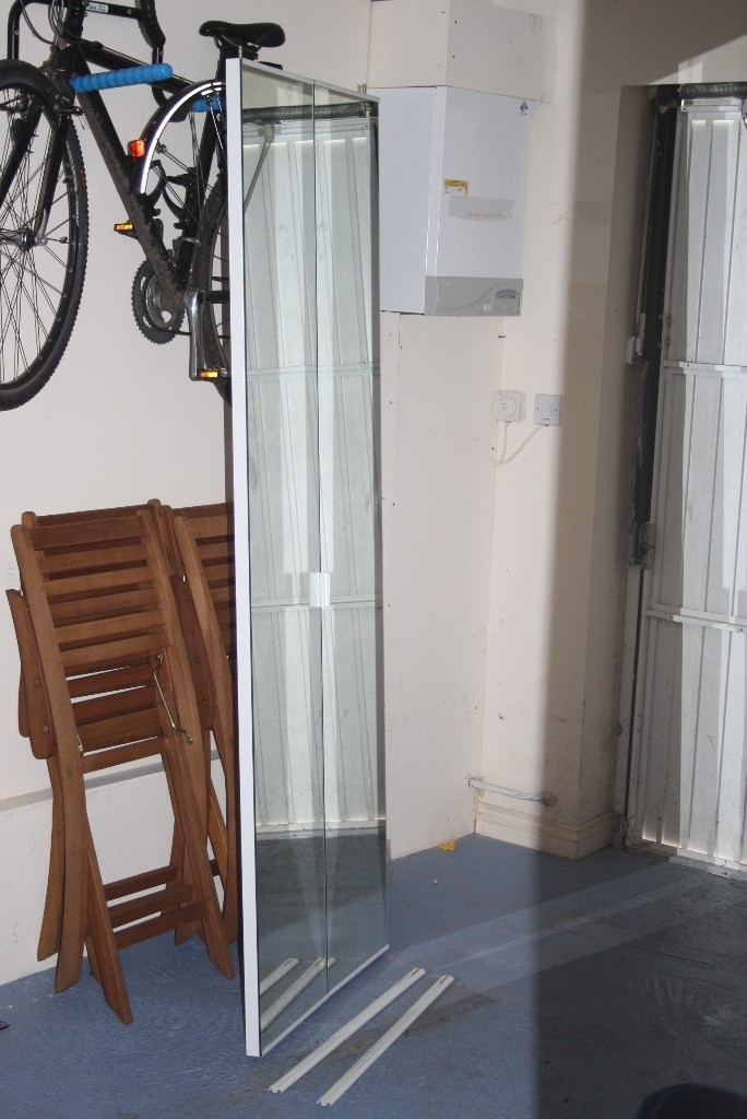 Mirrored Bifold Wardrobe Door 203cmx76cm In Kelvindale