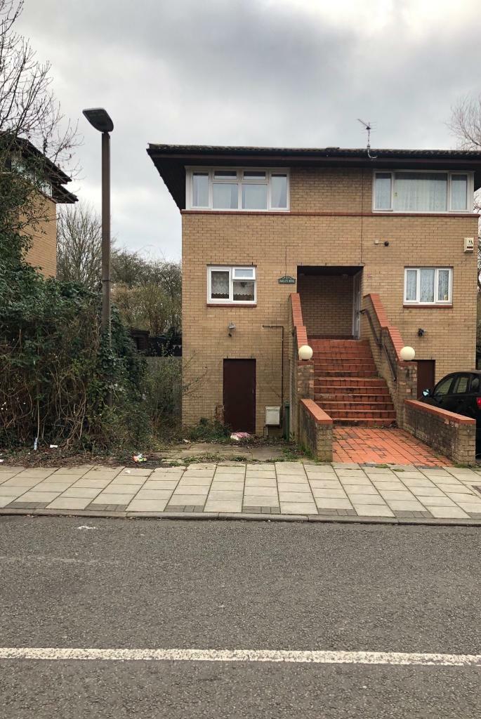 2 Bedroom House in Milton Keynes (Oldbrook) in Milton Keynes