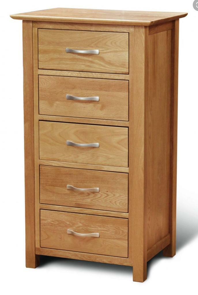 Solid oak tallboy (chest of drawers) in Harrogate, North Yorkshire