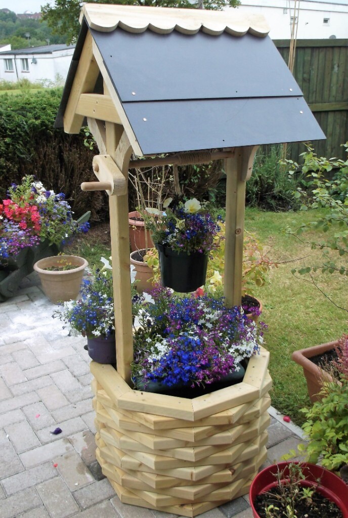 LARGE ORNAMENTAL GARDEN WISHING WELL PLANTER, OVER 5 FT | in Bridgend