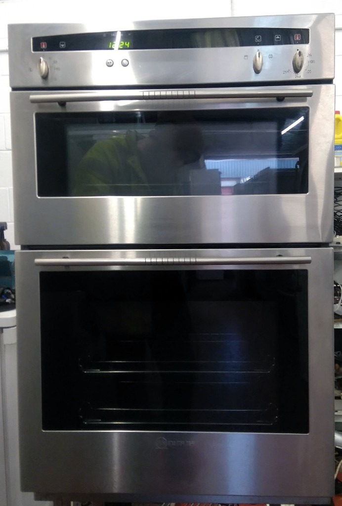 Neff U1421N2GB/01 Fan Assisted Builtin Electric Double Oven In Stainless Steel in