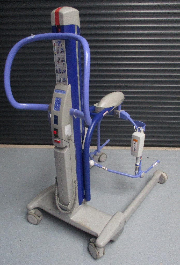 Arjo Maxi Move KMCSAN V4 Mobility Battery Hoist, Good batts, Charger