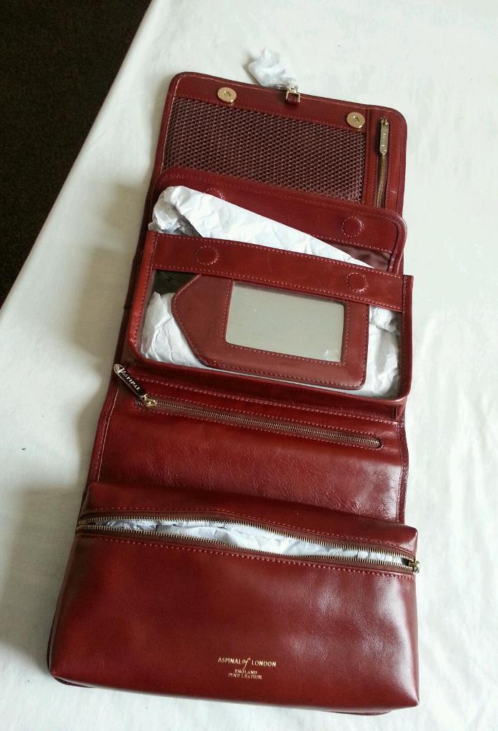 Top 10 Best Men's Hanging Wash Bags IUCN Water